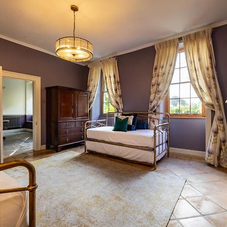 Topside House - Beautiful 7 Bedroom House With Hottub Wifi And Parking Near Bath Wells Frome Oakhill Екстериор снимка