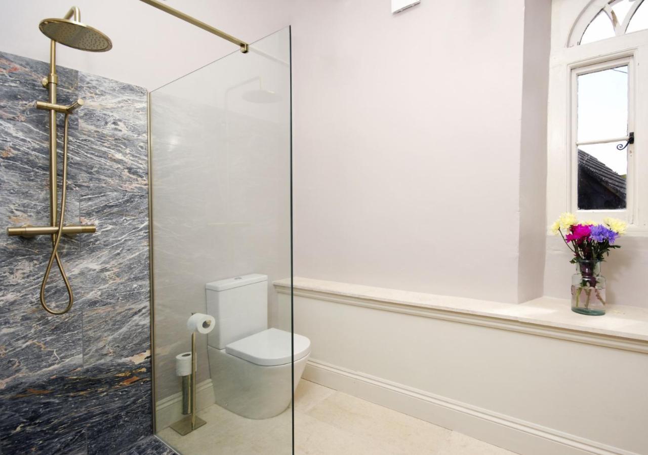 Topside House - Beautiful 7 Bedroom House With Hottub Wifi And Parking Near Bath Wells Frome Oakhill Екстериор снимка