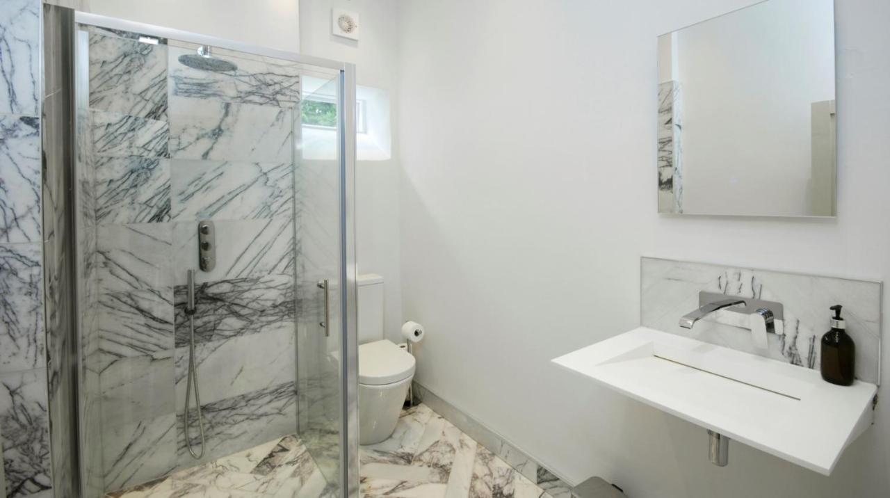 Topside House - Beautiful 7 Bedroom House With Hottub Wifi And Parking Near Bath Wells Frome Oakhill Екстериор снимка